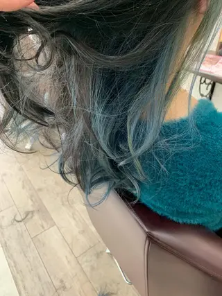 ロング 松本 亮のヘアスタイル