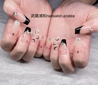 ネイル R inのネイルデザイン