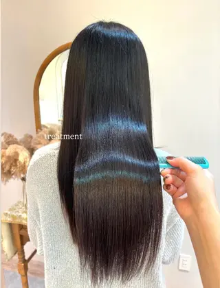 ロング Ruchika .のヘアスタイル