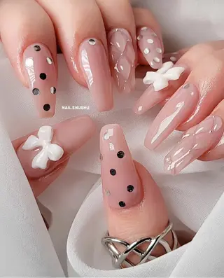 ネイル 3dパーツ/流行り 👧shushu❤️のネイルデザイン