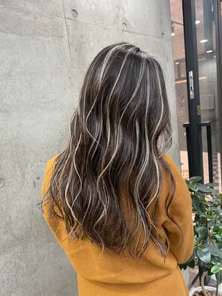 ロング カラー ♡ハイライトカラー shinri♡のヘアスタイル
