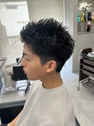 ショート パーマ メンズ ユウ🪄 パーマ指名No1のヘアスタイル