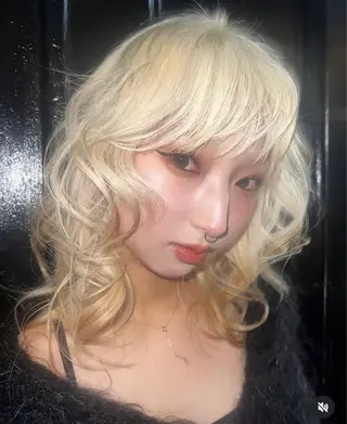 セミロング 岸 来未のヘアスタイル