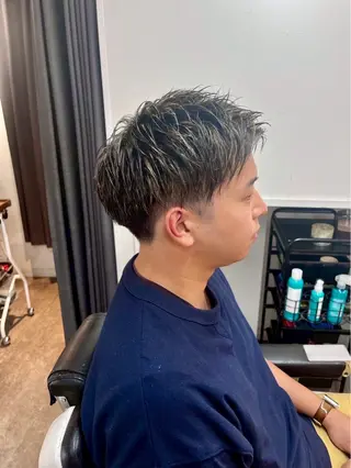 ショート カラー メンズ 佐々木 優人のヘアスタイル