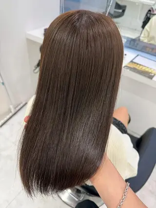 カラー *赤み撃退☘️透明感 トレンドカラー☘️のヘアスタイル