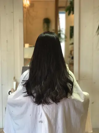 ロング カラー 長尾 桃佳のヘアスタイル