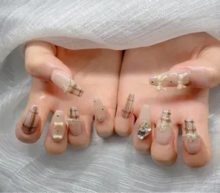 ネイル Lee Nailsのネイルデザイン