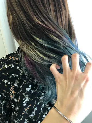 セミロング カラー 原宿サロン代表 デザインカラー伊藤卓のヘアスタイル