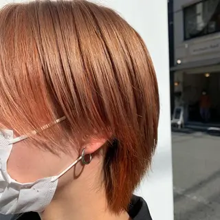 ショート カラー ｶﾉ / 艶カラー/レイヤーのヘアスタイル