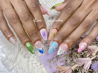 セミロング カラー ネイル Le’a NailSalonのネイルデザイン