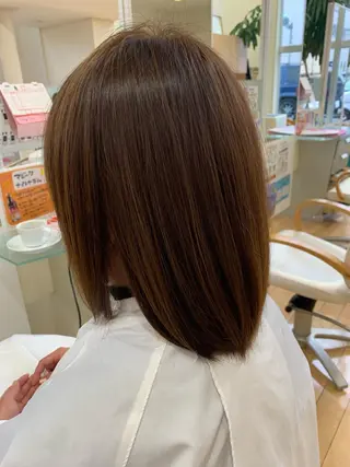 ミディアム 吉川 茉由子のヘアスタイル