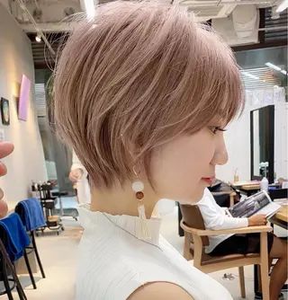ショート Laff所属・新宿/ボブ/レイヤー 縮毛矯正/SACHIのヘアスタイル
