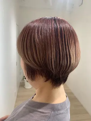 ショート ケアブリーチ、パーマ 田中千隼のヘアスタイル