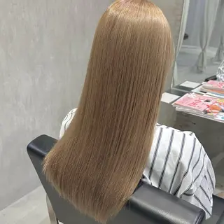 セミロング 坂本 璃里杏のヘアスタイル