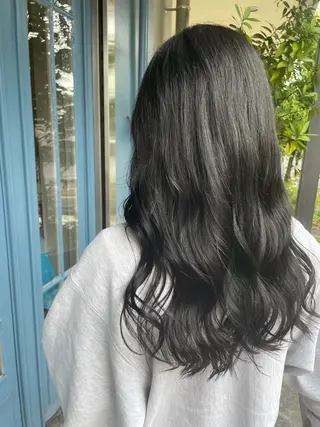 ロング 齋藤 樹里のヘアスタイル
