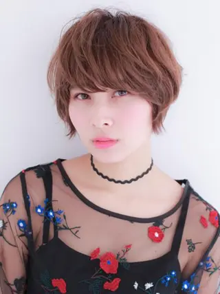 ショート 岸川 恭子のヘアスタイル
