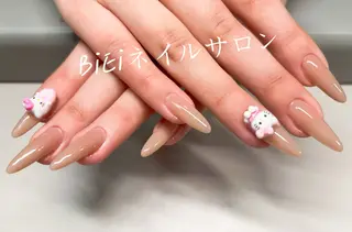 ネイル BiEi ネイルサロン長さ出しのネイルデザイン
