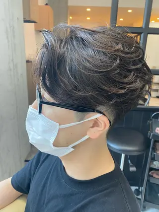 パーマ メンズ 似合う髪型が 分からない方へのヘアスタイル