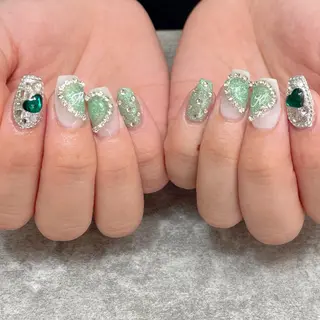 ネイル nailroom DIASOMNIAのネイルデザイン