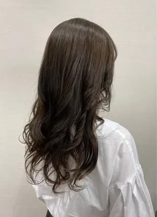 ロング 伊原 瑛里のヘアスタイル