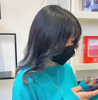 カラー 荒谷 薫のヘアスタイル