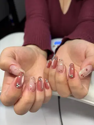 ネイル Nails by Akariのネイルデザイン