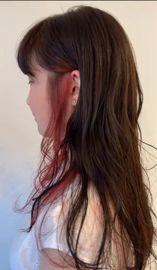 ロング カラー milis 知崎春奈のヘアスタイル