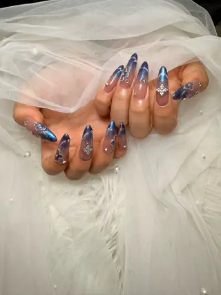 ネイル 🌈 Laule'aのネイルデザイン