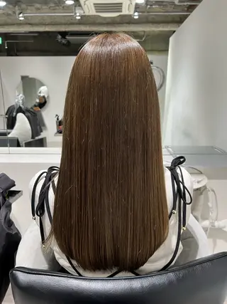 セミロング SALOWIN 表参道FLAT店所属・トップスタイリスト澤 奈緒美のヘアスタイル