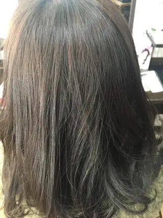カラー 中山 ルミ子のヘアスタイル