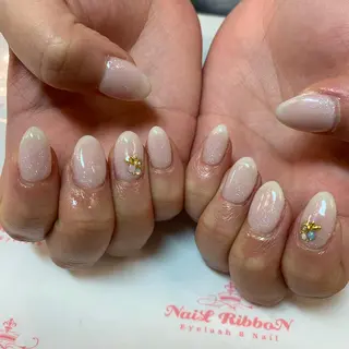 ネイル ネイルリボン 受付スタッフのネイルデザイン