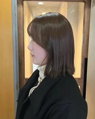 ミディアム カラー akane/ボブ /ブラウンベージュのヘアスタイル