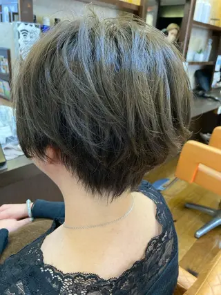 ミディアム カラー WEST✂︎AKI HIRO✂︎大和高田のヘアスタイル
