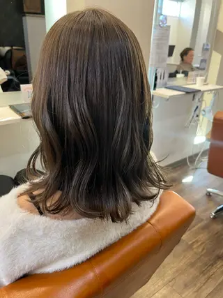 カラー 佐々木 涼子のヘアスタイル