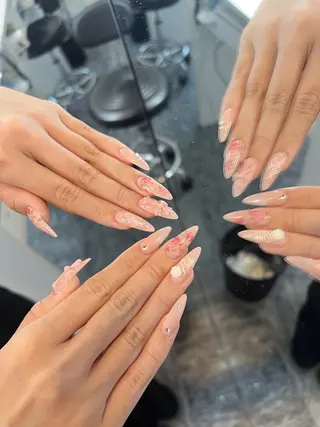 ネイル Sora  Nail 長さ出し専門店のネイルデザイン