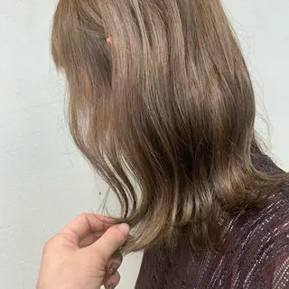 カラー 似合わせ/透明感カラ ー/QUATRO谷口のヘアスタイル