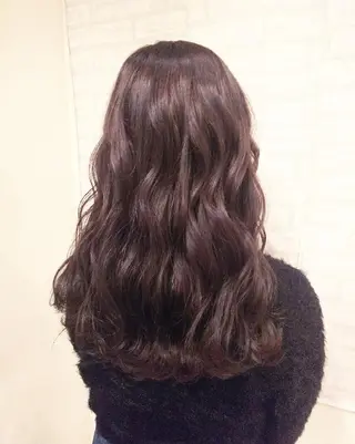 セミロング カラー RU RIのヘアスタイル