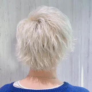 ミディアム カラー メンズ ☁️ケアブリーチ￤ ウルフ￤Shioriのヘアスタイル