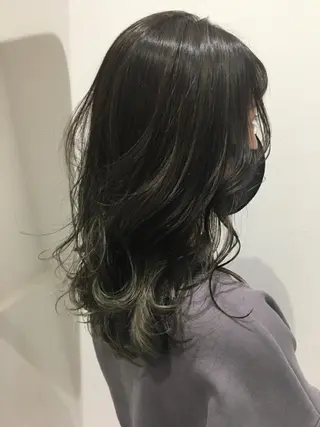 セミロング カラー 狩野 羅夢のヘアスタイル