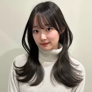 セミロング 🌹ハッシュカット、 レイヤー韓国ヘア🌹のヘアスタイル