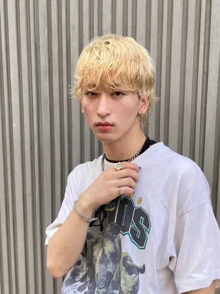 ショート カラー メンズ フェザーパーマ浦和 スパイキーショートのヘアスタイル