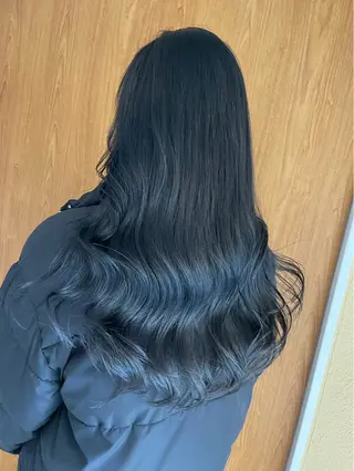 ロング カラー un. Misakiのヘアスタイル