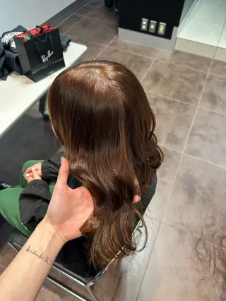 セミロング カラー Kurumi リトル渋谷のヘアスタイル