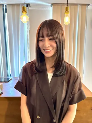 セミロング 南堀江レイヤーカット MIKU🍒のヘアスタイル