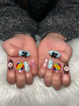 ネイル 佐藤　Roveil 勾当台公園駅徒歩5分のネイルデザイン