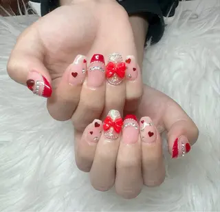 ネイル UnFLAIR麻布 十番店🎀SARAのネイルデザイン
