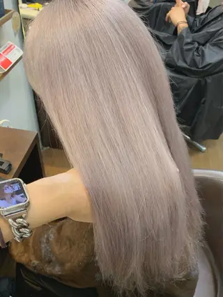 ロング カラー 小笠原 菜緒のヘアスタイル