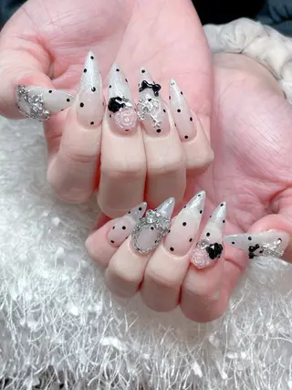 ネイル Le'a シズカのネイルデザイン