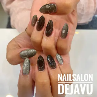 ネイル Nail salon Dejavu 🌿のネイルデザイン
