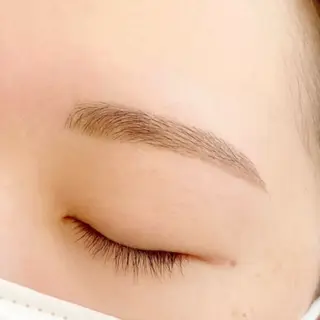 アイブロウ lev. shioriのマツエク・マツパデザイン